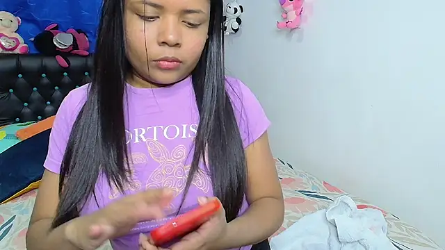 melikaronit2 online show from September 8, 2025, 6:51 pm