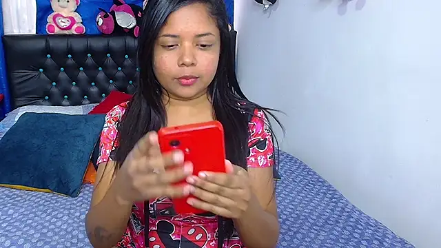 melikaronit2 online show from September 30, 2025, 5:19 pm