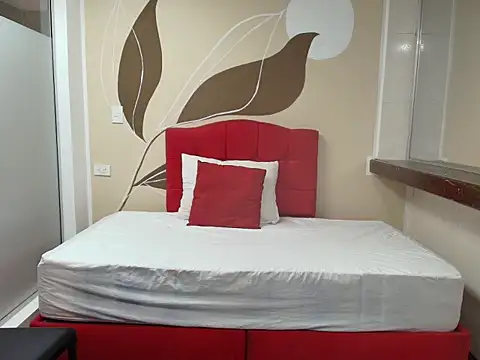 Snapshot of SexyRachel_ chatting on September 9, 2025, 11:52 am SexyRachel online show from September 9, 2025, 11:52 am