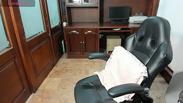 Snapshot of SexyRachel_ chatting on October 18, 2025, 11:56 am SexyRachel online show from October 18, 2025, 11:56 am