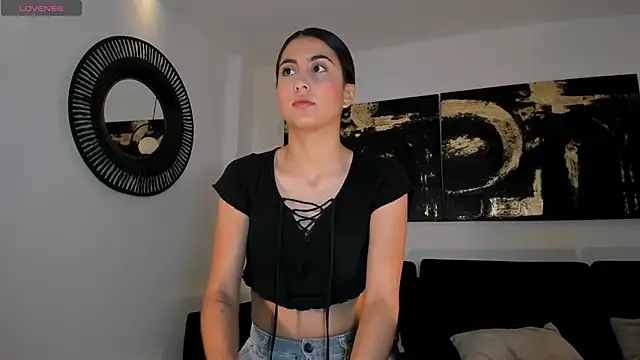 BonnyRose online show from December 5, 2025, 7:55 pm