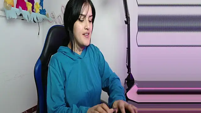 sari belle online show from October 8, 2025, 10:17 am