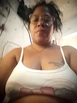 Big ass submissive online show from December 1, 2025, 3:46 pm