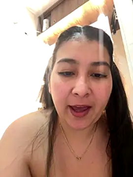 evelyn 1702 online show from December 5, 2025, 12:21 am