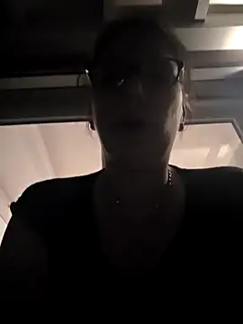 Snapshot of Swiss_Lady chatting on October 16, 2025, 1:25 am Swiss Lady online show from October 16, 2025, 1:25 am