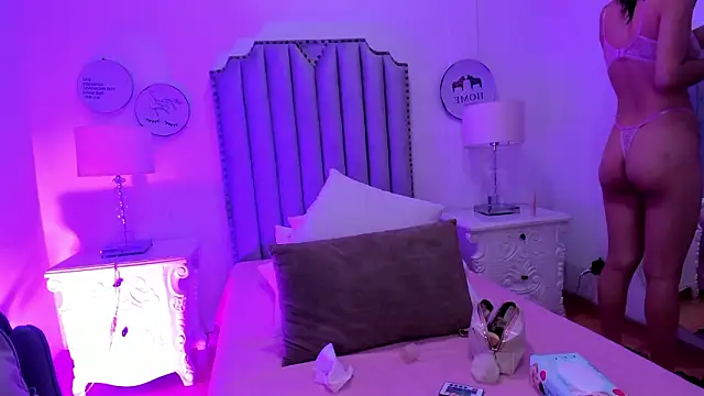 Alison Carde05 online show from February 3, 2026, 6:57 pm