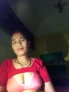 Snapshot of Monika_thakurr chatting on October 1, 2025, 9:03 am Monika thakurr online show from October 1, 2025, 9:03 am