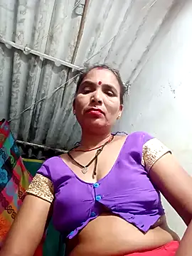 Snapshot of Monika_thakurr chatting on September 18, 2025, 8:45 pm Monika thakurr online show from September 18, 2025, 8:45 pm