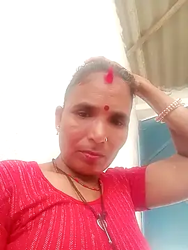 Snapshot of Monika_thakurr chatting on September 15, 2025, 8:26 am Monika thakurr online show from September 15, 2025, 8:26 am