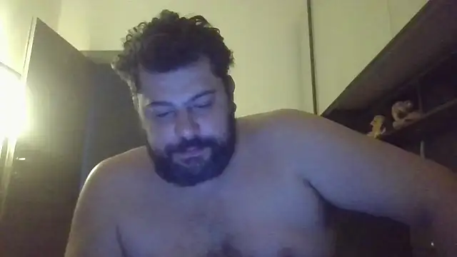 Snapshot of giuseppelovisi85 chatting on October 10, 2025, 6:25 am giuseppelovisi85 online show from October 10, 2025, 6:25 am