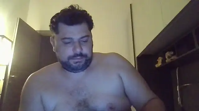 Snapshot of giuseppelovisi85 chatting on September 11, 2025, 5:07 am giuseppelovisi85 online show from September 11, 2025, 5:07 am