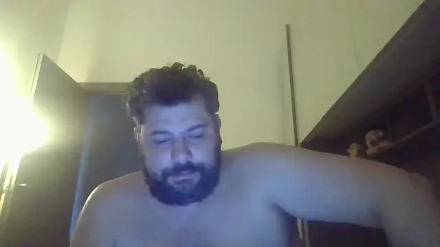 Snapshot of giuseppelovisi85 chatting on October 9, 2025, 9:10 am giuseppelovisi85 online show from October 9, 2025, 9:10 am