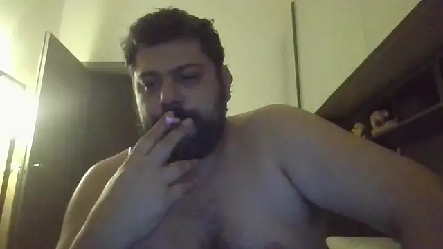Snapshot of giuseppelovisi85 chatting on October 15, 2025, 5:54 pm giuseppelovisi85 online show from October 15, 2025, 5:54 pm