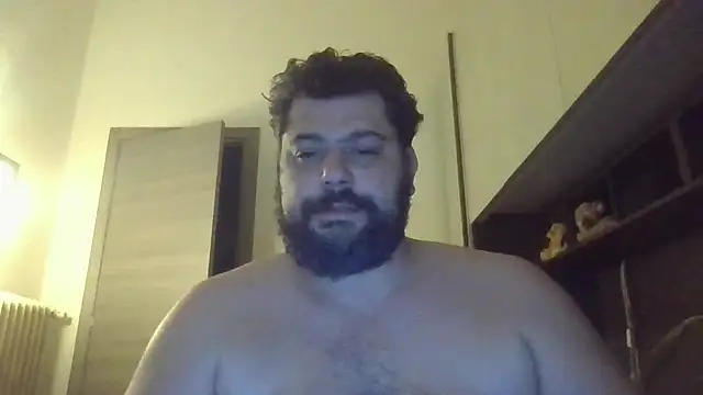 Snapshot of giuseppelovisi85 chatting on October 16, 2025, 7:44 pm giuseppelovisi85 online show from October 16, 2025, 7:44 pm