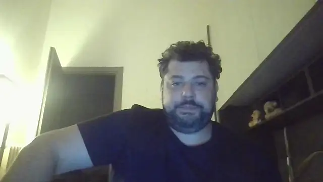 Snapshot of giuseppelovisi85 chatting on October 17, 2025, 7:59 pm giuseppelovisi85 online show from October 17, 2025, 7:59 pm