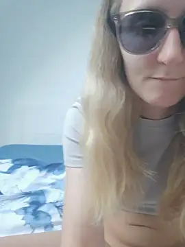 hot Mandy  online show from July 28, 2026, 5:23 pm
