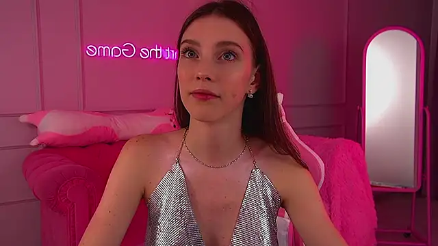 VeronicaVances online show from September 12, 2025, 6:18 pm