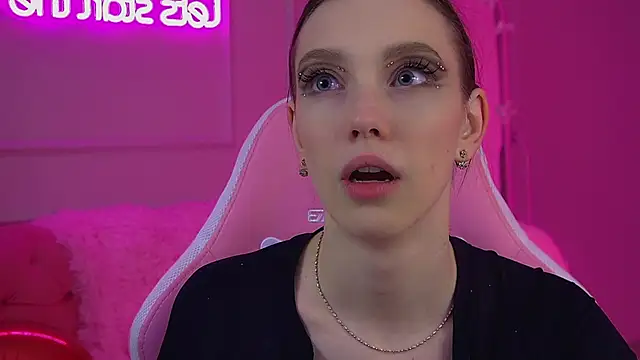 Snapshot of VeronicaVances chatting on February 17, 2026, 6:22 am VeronicaVances online show from February 17, 2026, 6:22 am