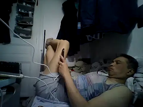 Snapshot of masculado69 chatting on November 19, 2025, 1:33 pm masculado69 online show from November 19, 2025, 1:33 pm