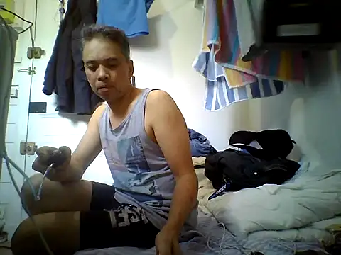 Snapshot of masculado69 chatting on October 31, 2025, 11:51 am masculado69 online show from October 31, 2025, 11:51 am