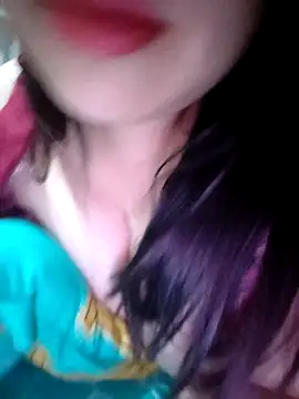 Snapshot of Julyy08 chatting on October 28, 2025, 2:38 pm Julyy08 online show from October 28, 2025, 2:38 pm