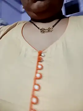 Snapshot of angry_couplez chatting on February 20, 2026, 5:26 pm angry couplez online show from February 20, 2026, 5:26 pm