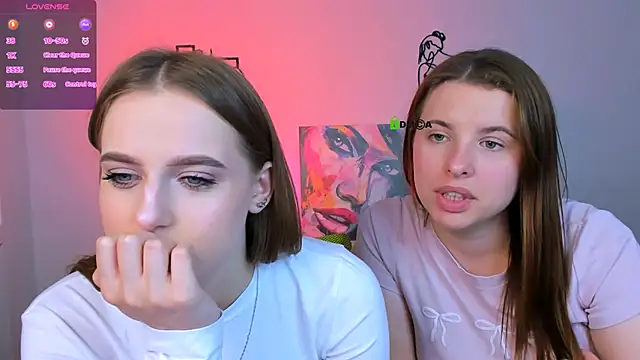 Snapshot of aria_moo chatting on October 3, 2025, 10:33 pm aria moo online show from October 3, 2025, 10:33 pm