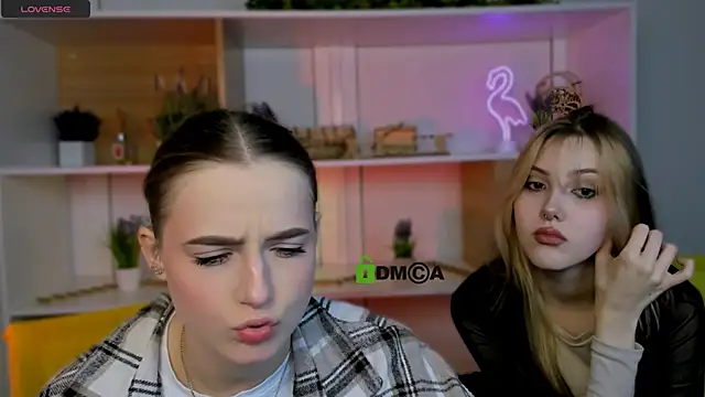 Snapshot of aria_moo chatting on November 13, 2025, 5:44 am aria moo online show from November 13, 2025, 5:44 am