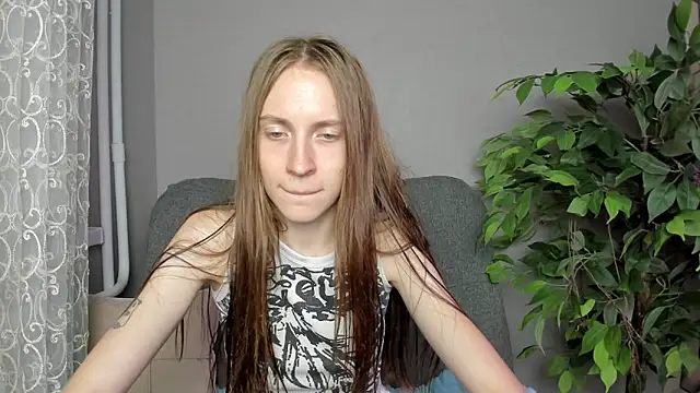 Snapshot of Kelly_Gerzikaa chatting on September 12, 2025, 3:06 am Kelly Gerzikaa online show from September 12, 2025, 3:06 am