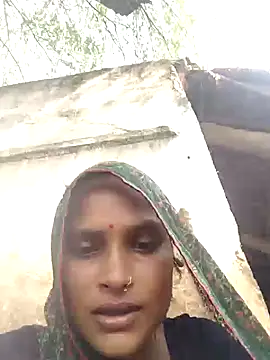 Sapna9685 online show from September 15, 2025, 4:35 am