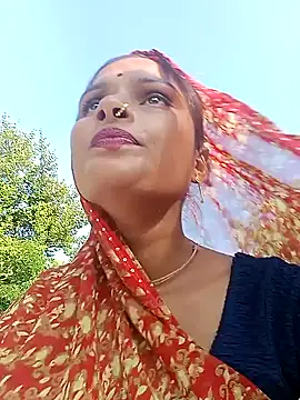 Sapna9685 online show from October 3, 2025, 10:06 am