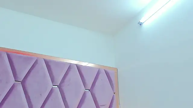 MaskedGirl  online show from October 16, 2025, 11:40 am