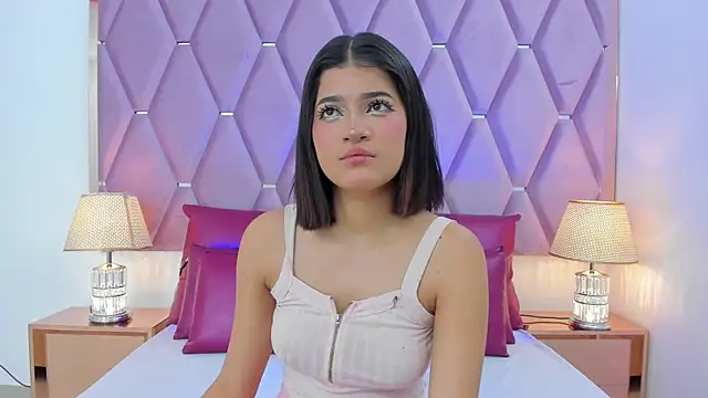 MaskedGirl  online show from November 1, 2025, 7:52 pm