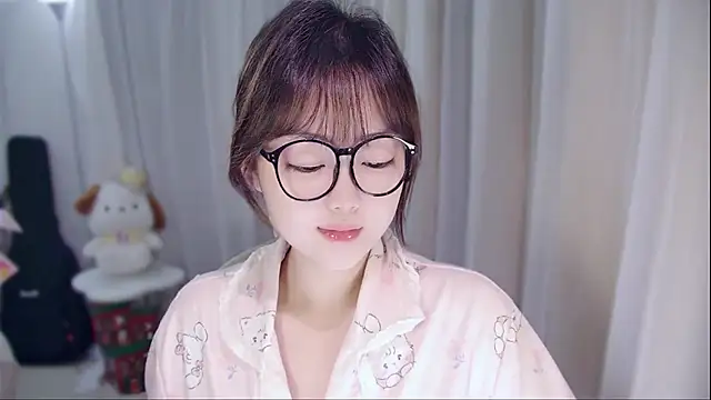 YUANYUAN-A online show from March 25, 2026, 12:15 pm