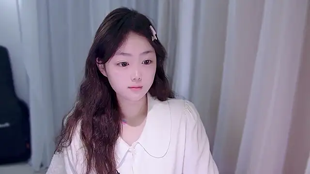 YUANYUAN-A online show from November 13, 2025, 1:09 am