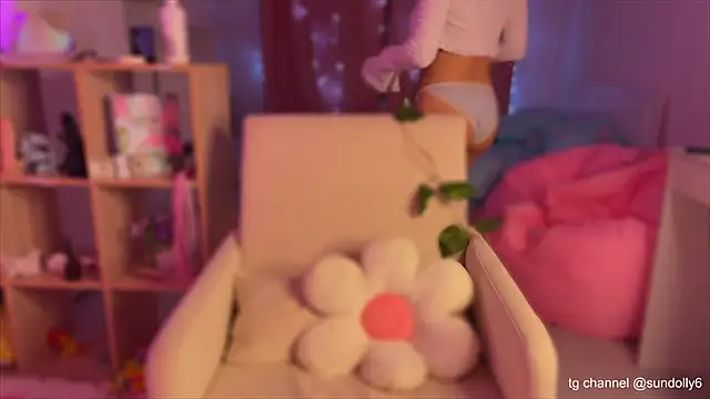 lxsundollyxl online show from November 29, 2025, 3:39 am