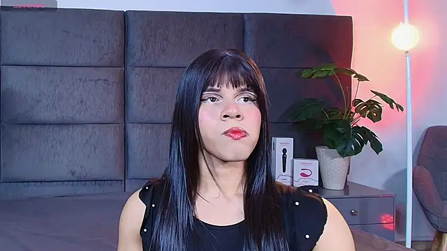 Slenna Moon online show from April 13, 2026, 12:36 am