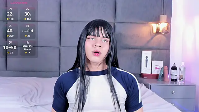 Slenna Moon online show from September 9, 2025, 2:43 am