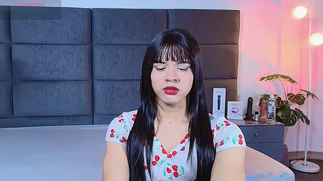 Slenna Moon online show from February 9, 2026, 2:53 am