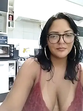 Snapshot of AuroraChest chatting on February 25, 2026, 4:01 am AuroraChest online show from February 25, 2026, 4:01 am