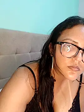 AuroraChest online show from October 22, 2025, 9:57 pm