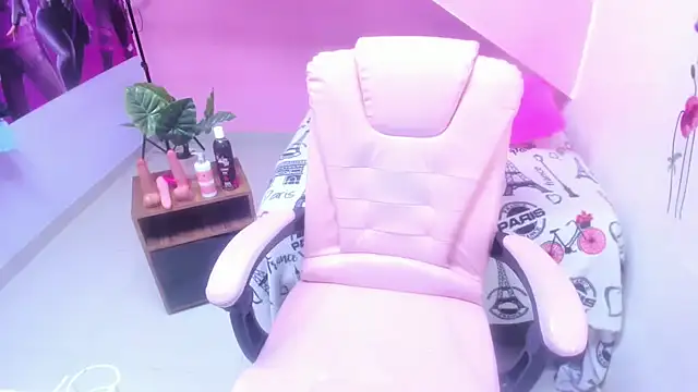 Snapshot of mabelsweet303av chatting on November 4, 2025, 6:44 pm mabelsweet303av online show from November 4, 2025, 6:44 pm