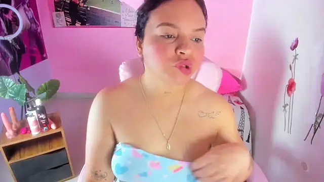 Snapshot of mabelsweet303av chatting on November 2, 2025, 8:25 pm mabelsweet303av online show from November 2, 2025, 8:25 pm