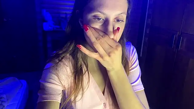 Snapshot of Shyselly chatting on October 2, 2025, 7:50 pm Shyselly online show from October 2, 2025, 7:50 pm