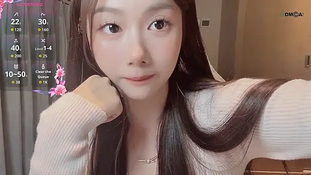 Snapshot of Makinghappymyself_ chatting on November 24, 2025, 1:55 pm Makinghappymyself online show from November 24, 2025, 1:55 pm