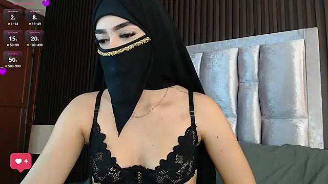 Snapshot of Zahra_milks chatting on June 20, 2026, 2:00 pm Zahra milks online show from June 20, 2026, 2:00 pm