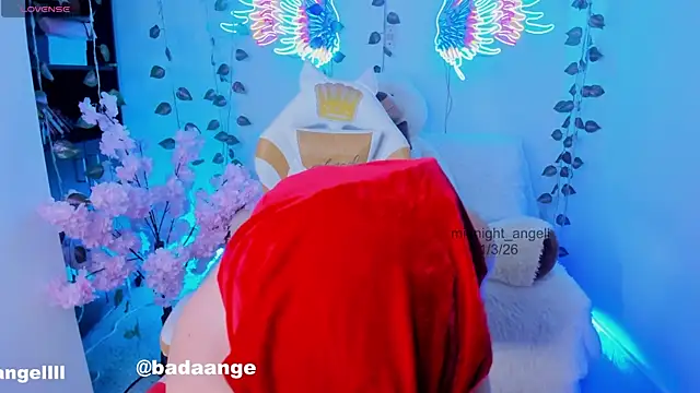 Snapshot of midnight_angell chatting on March 2, 2026, 3:51 am midnight angell online show from March 2, 2026, 3:51 am