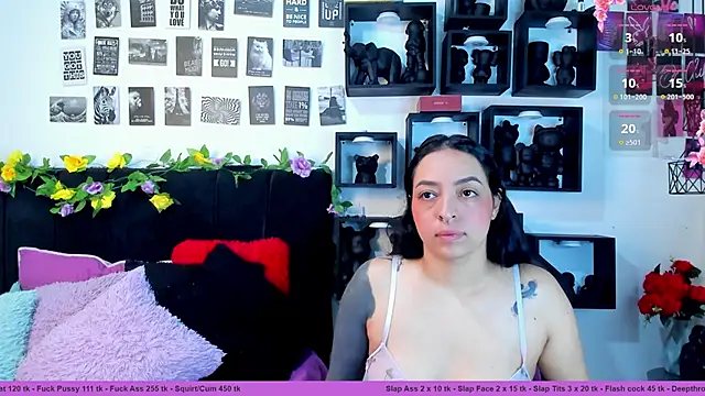 Sarahandzack online show from November 6, 2025, 9:13 am