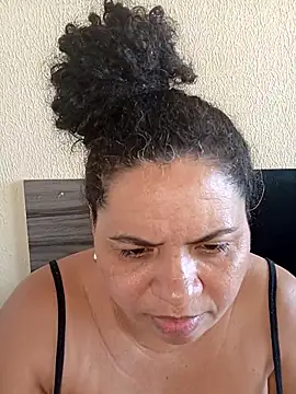 Ravena2290 online show from December 15, 2025, 7:20 pm