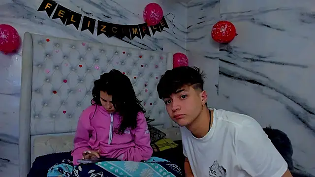 Snapshot of Ari_and_Storm chatting on February 17, 2026, 3:31 pm Ari and Storm online show from February 17, 2026, 3:31 pm